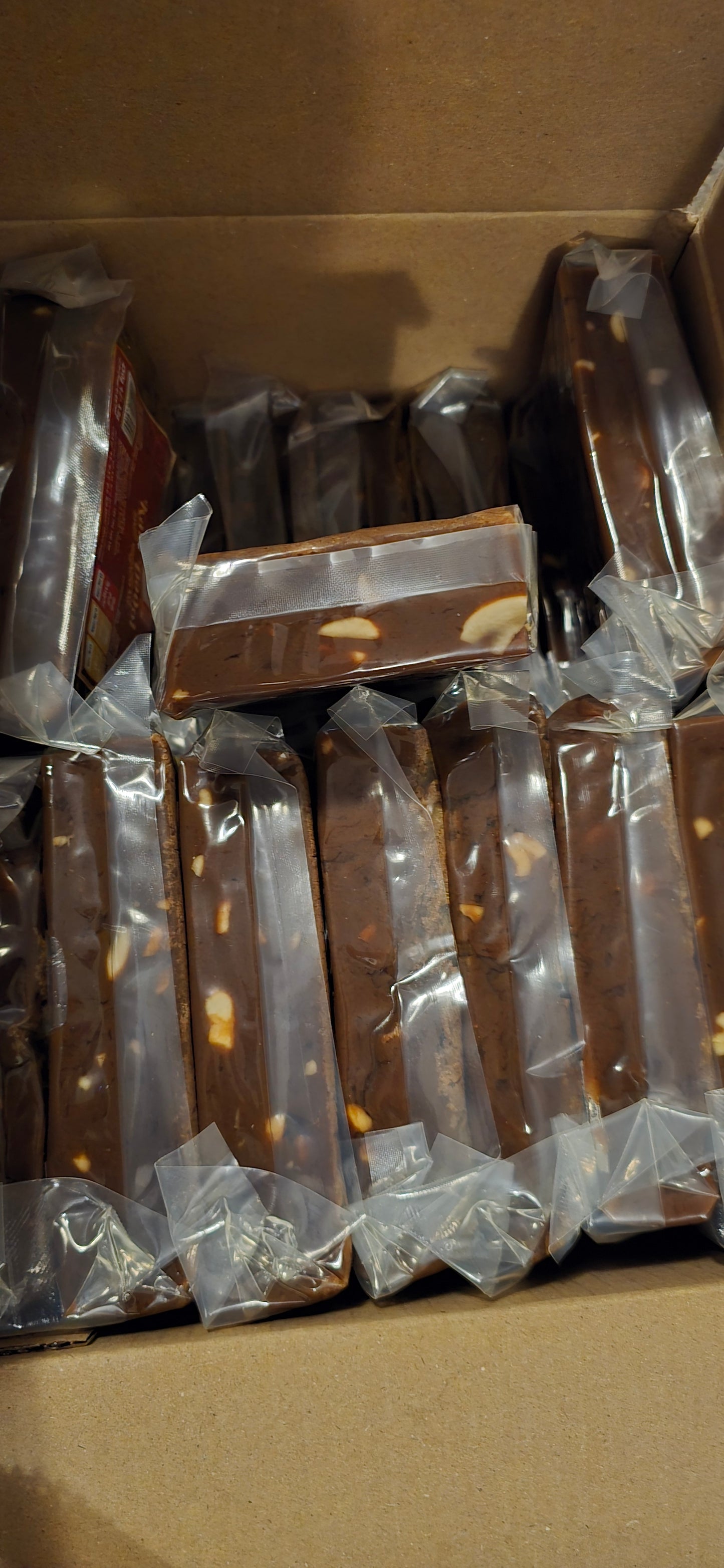 Sri Lankan  Kalu Dodol with Cashew Nuts (Vacuum Seal Packed)